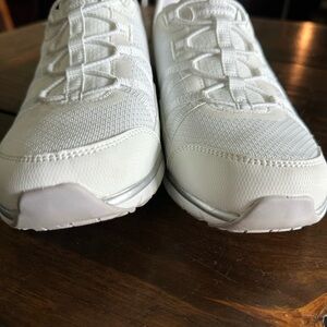 Skechers Gratis Slip-In Women's White and Gray Athletic Shoes